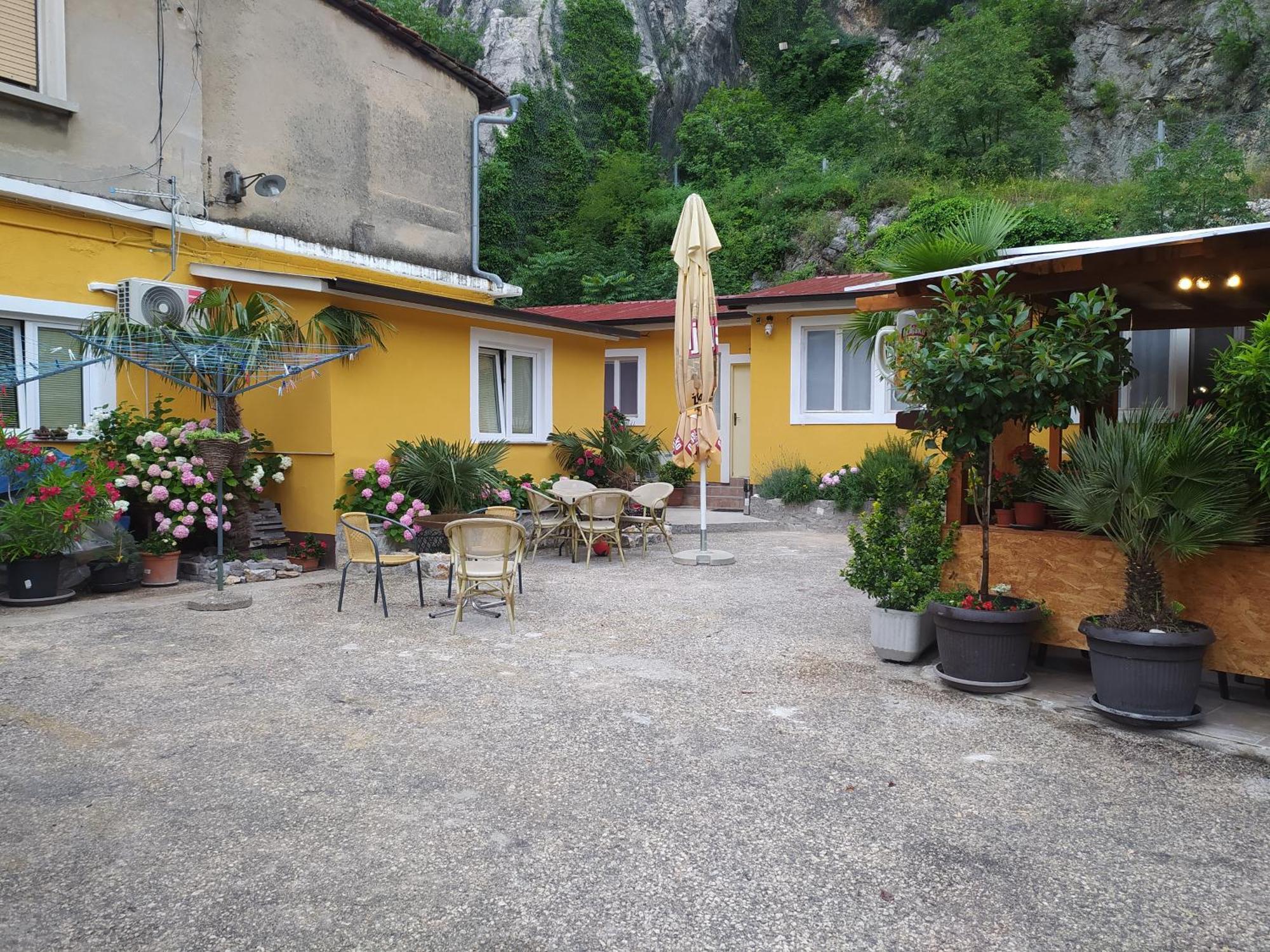 Hotel In Kala Rijeka Zewnętrze zdjęcie